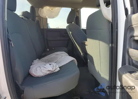 2016 Ram 1500 St z USA, uszkodzony, nr VIN 1C6RR6FT4GS168084